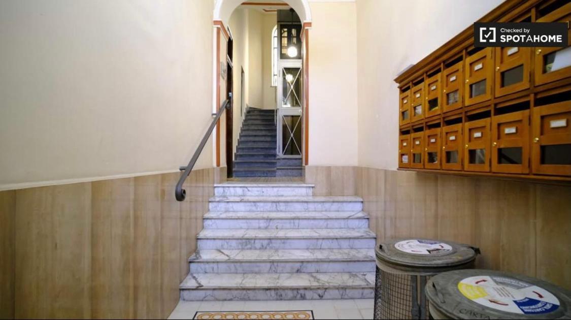 Guest House Casa Vicenza Рим Екстериор снимка