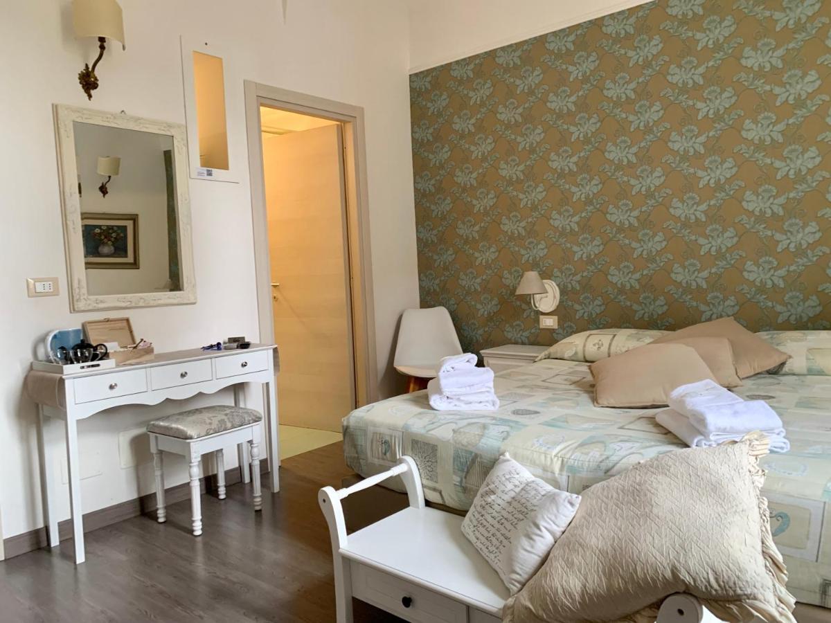 Guest House Casa Vicenza Рим Екстериор снимка