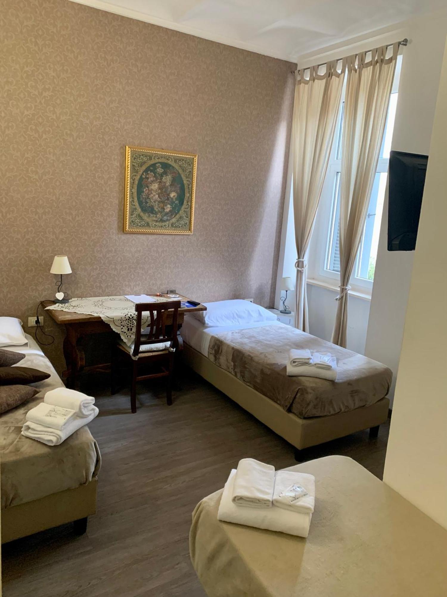 Guest House Casa Vicenza Рим Стая снимка